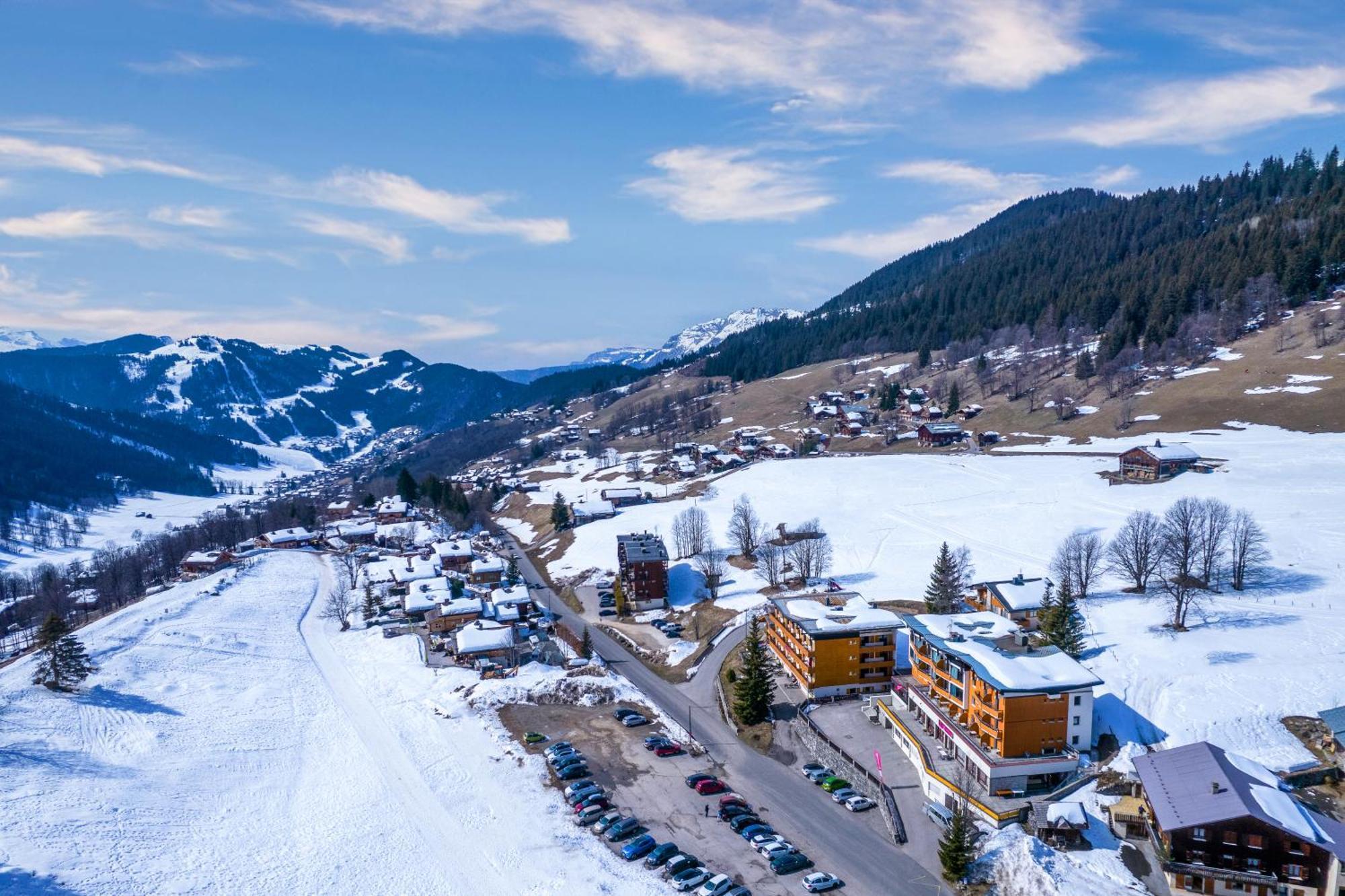 Отель Azureva La Clusaz Les Confins Экстерьер фото